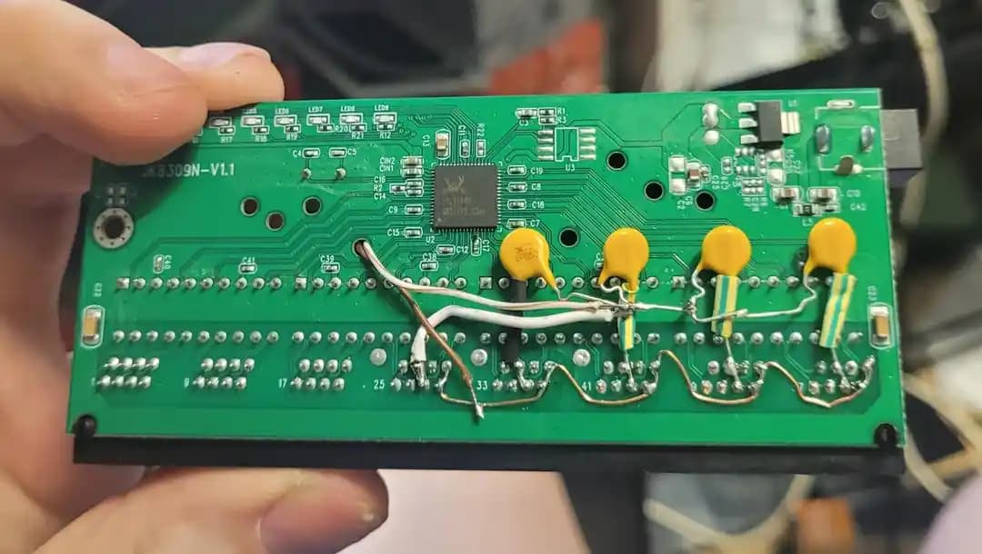 IEEE 802.3at Standardına Uygun Olmayan Düşük Maliyetli PoE Anahtarı Tasarımı ve Riskleri Üzerine İnceleme