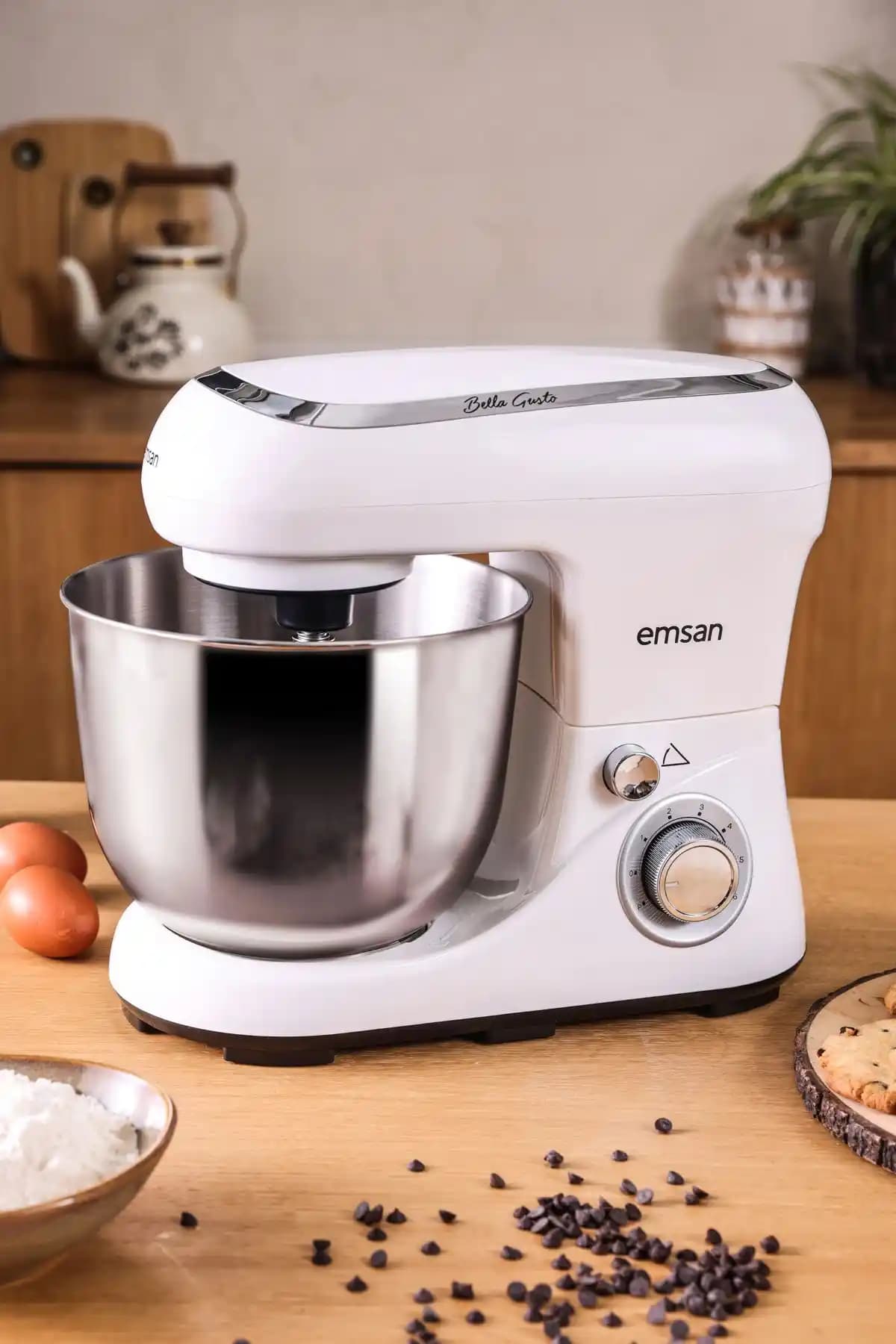 Emsan Bella Gusto ve Karaca Mastermaid Chef Pro Mikser Karşılaştırması