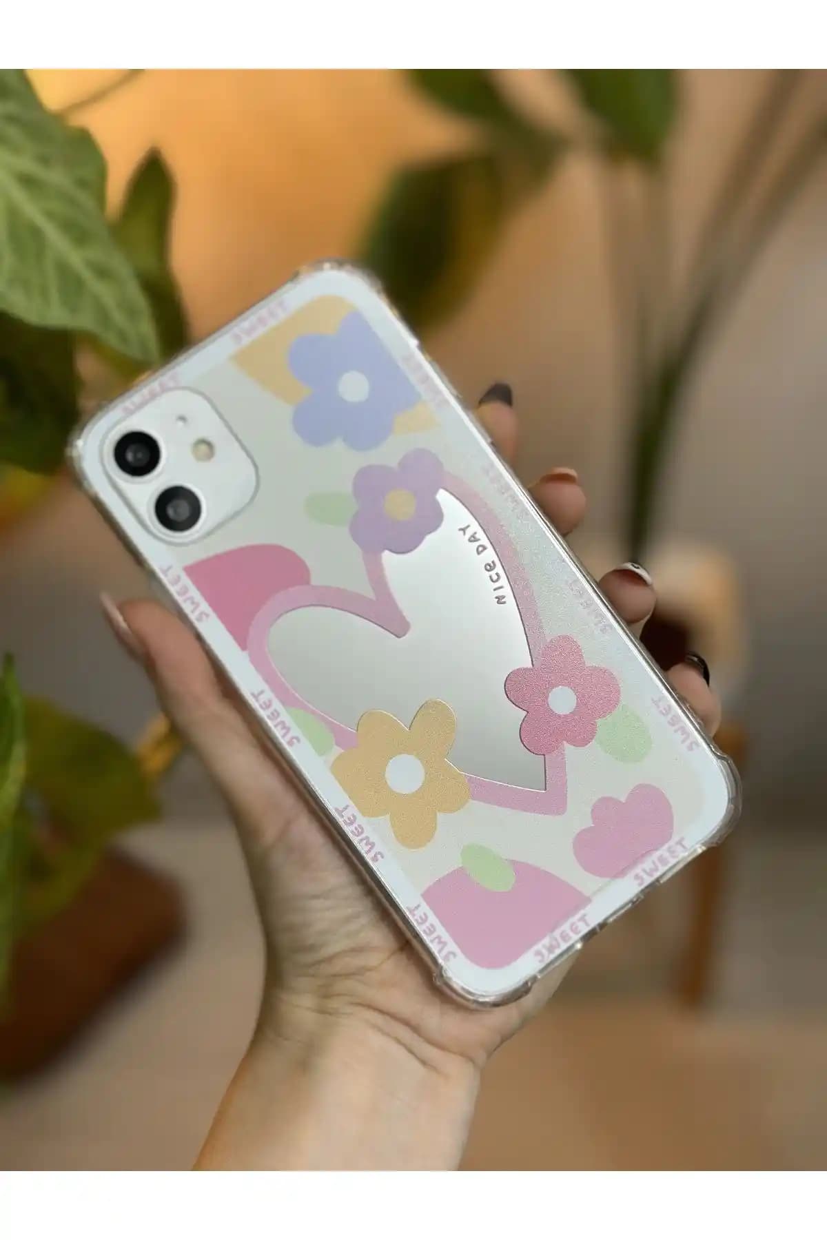 Go Aksesuar iPhone 11 Uyumlu Aynalı ve Silikon Darbe Önleyici Kılıf Karşılaştırması