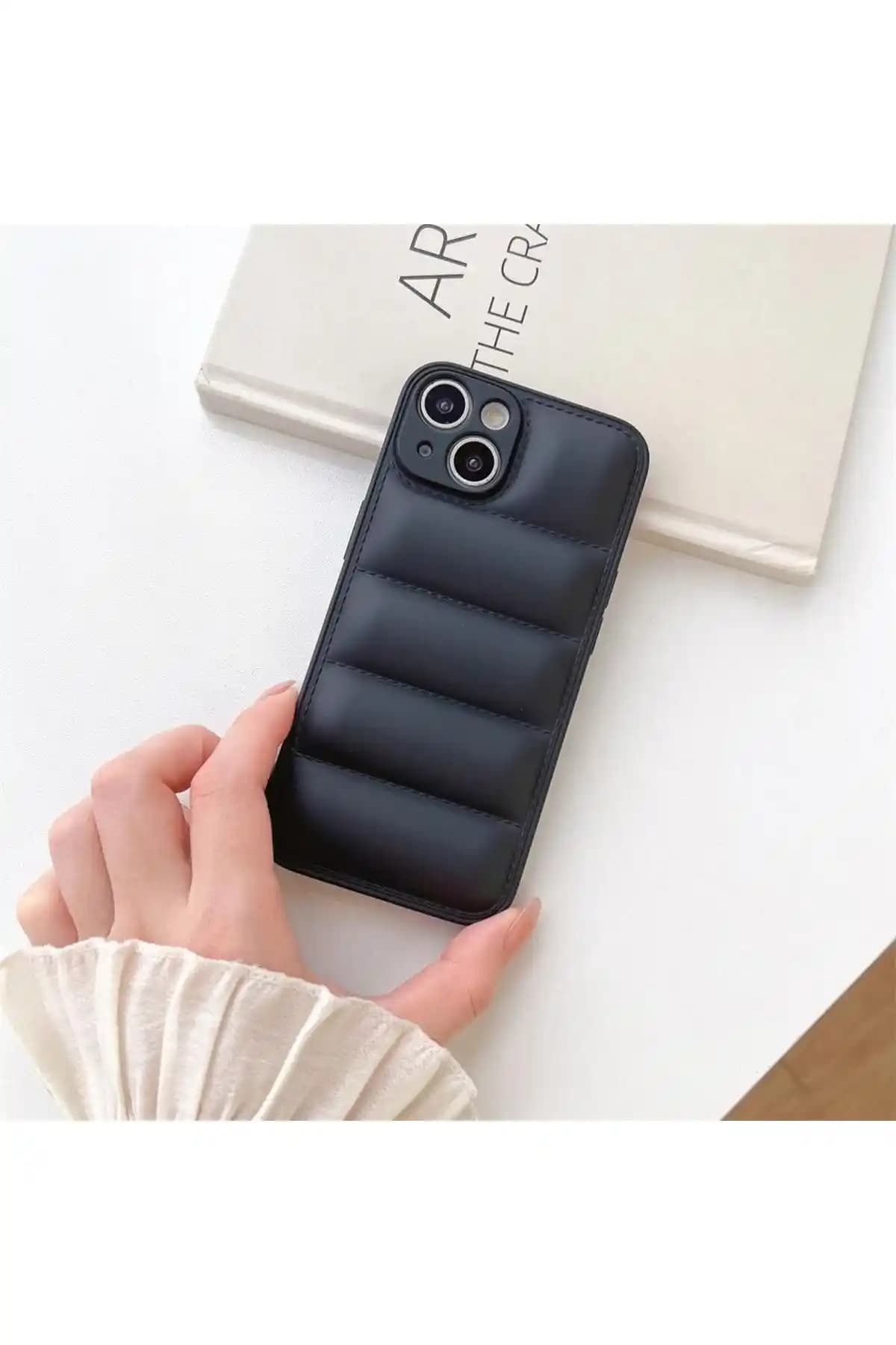 iPhone 13 için mooodcase Kılıf Karşılaştırması: Airbag Puffer ve North Desenli Modeller