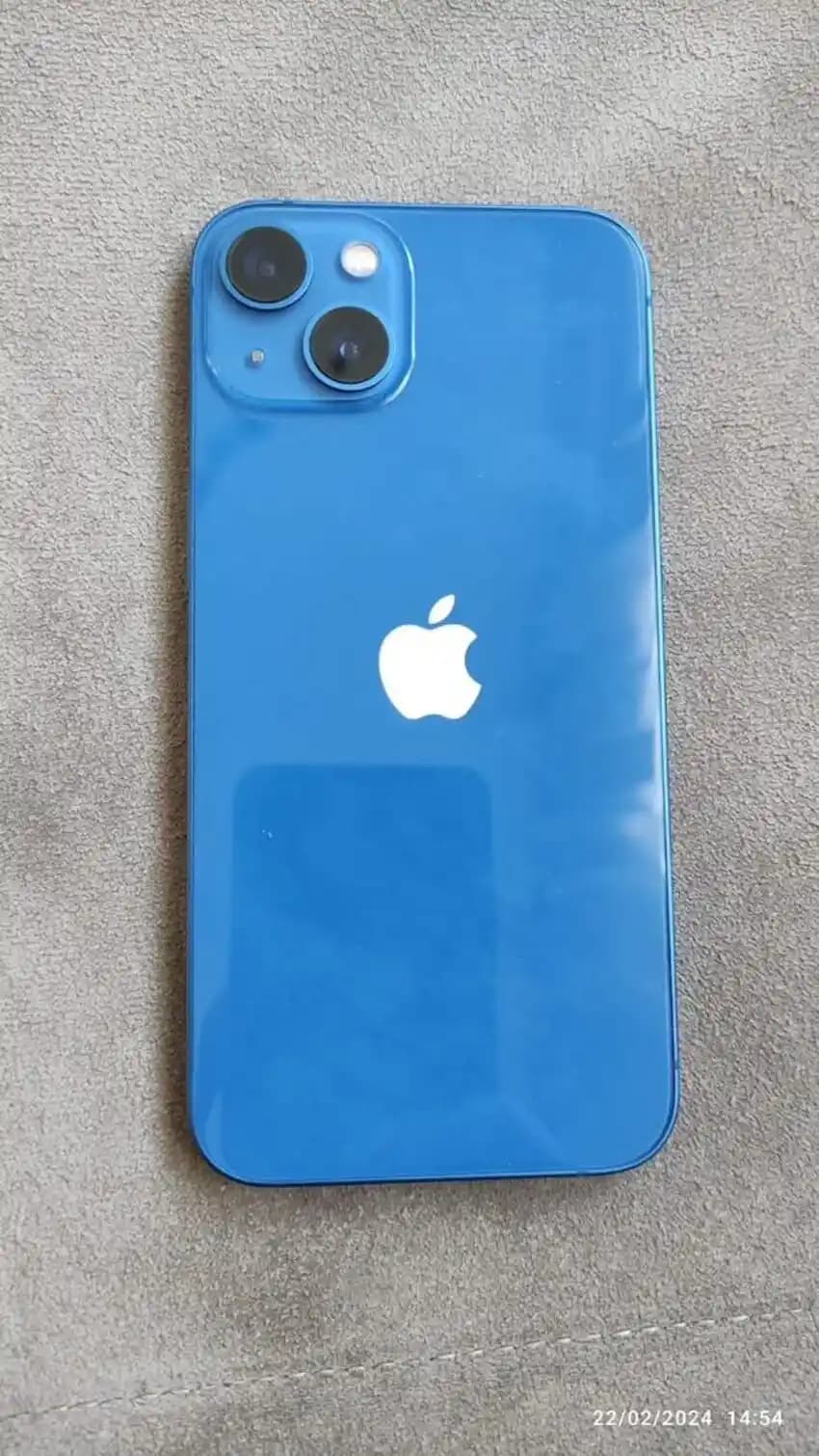 iPhone Mavi Renk Seçenekleri ve Mobil Teknolojide Renk Kullanımının Önemi