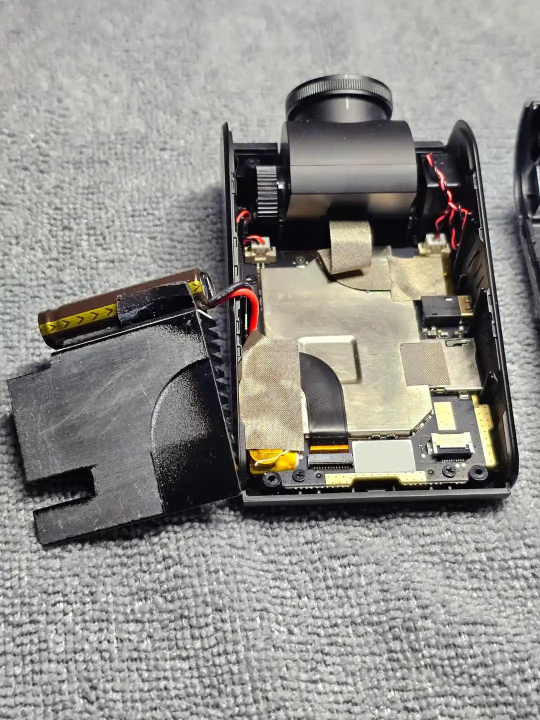 Viofo A229 Pro Araç Kamerasında Süper Kapasitörler ve Termal Yönetim Teknikleri