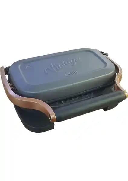 Aksu Vintage Mini Izgara ve Tost Makinesi ile Arzum Ar2052-S Karşılaştırması