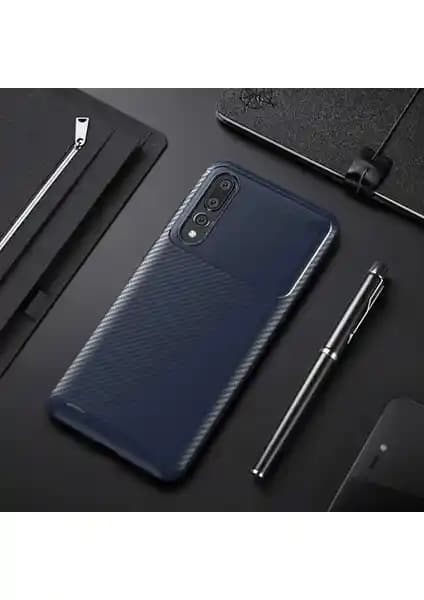 Huawei P20 Pro için Karbon Fiber Desenli Silikon Kılıf Şık ve Dayanıklı Koruma Çözümü