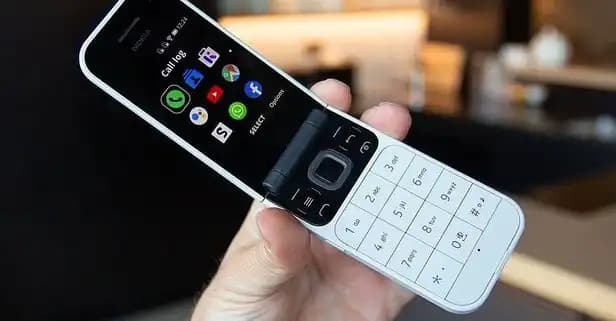 Akıllı Asker Telefonlarının Günümüzdeki Gelişmiş Özellikleri ve Teknolojik Yenilikler