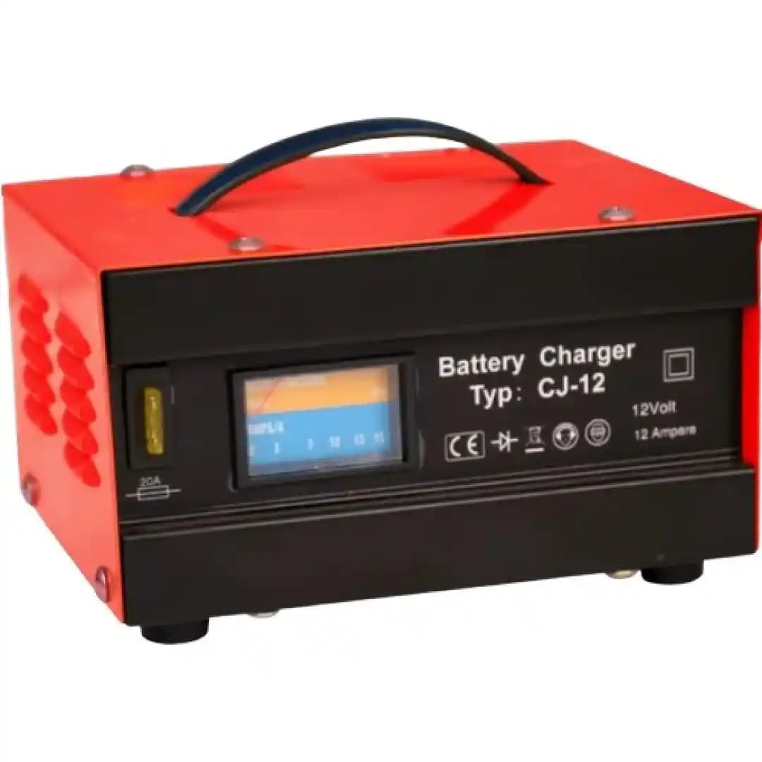 Akü Şarj Makinesi Nedir, Çeşitleri ve Elektronik Dünyasındaki Rolü