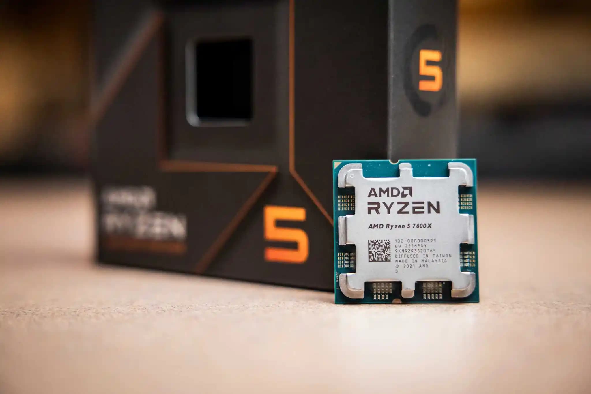 AMD Ryzen 5 7600X İşlemcisi: Yüksek Performans ve Güncel Teknolojilerin Birleşimi