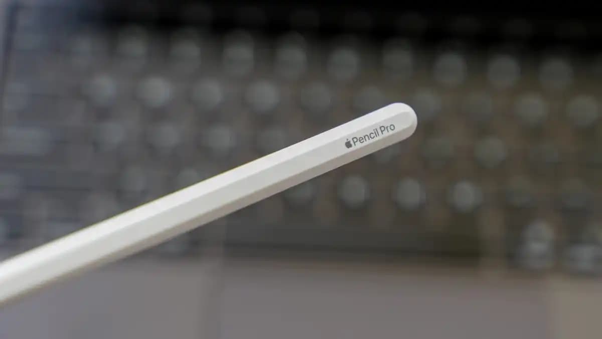 Apple Pencil Pro: Yüksek Hassasiyet ve Yeniliklerle Dijital Sanat ve Tasarım Aracı