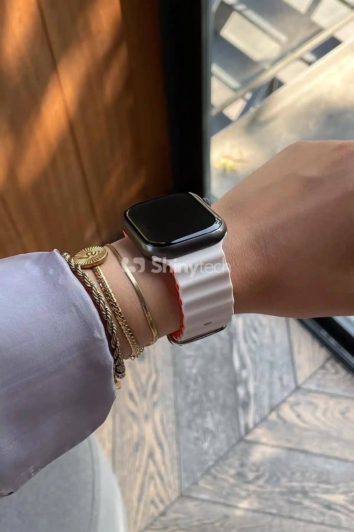 Apple Watch Yıldız Işığı Kordonlar: Estetik ve Fonksiyonellik Sunan Seçenekler