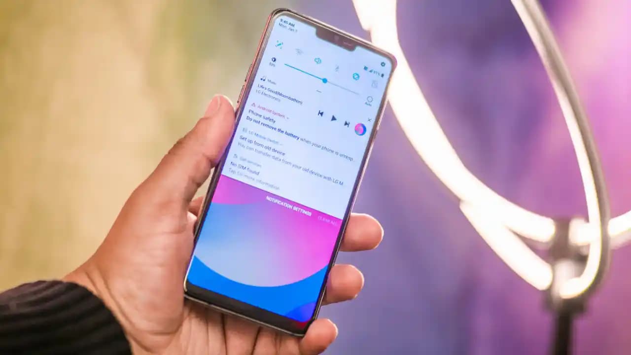 2025'te Akıllı Telefon Devrimi: Yeni Markalarla Teknolojide Çığır Açan Yenilik