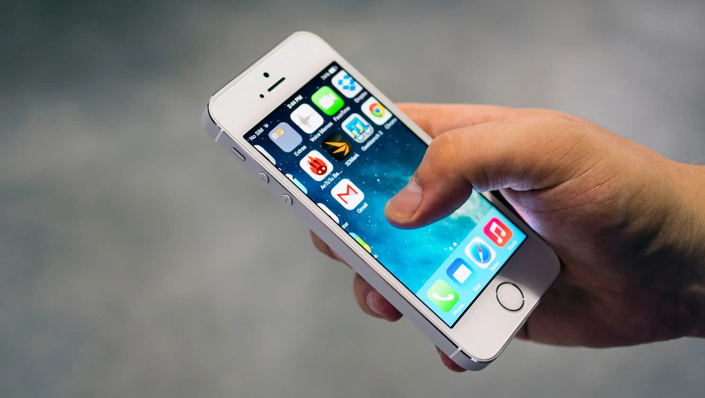 Akıllı Telefonlarda Fotoğraf Çekmenin Güncel Teknikleri ve Teknolojinin Etkisi