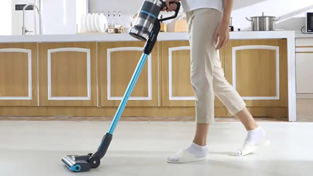 En Kullanışlı Dikey Süpürgeler: Ev Temizliğinde Pratik ve Güçlü Çözümler