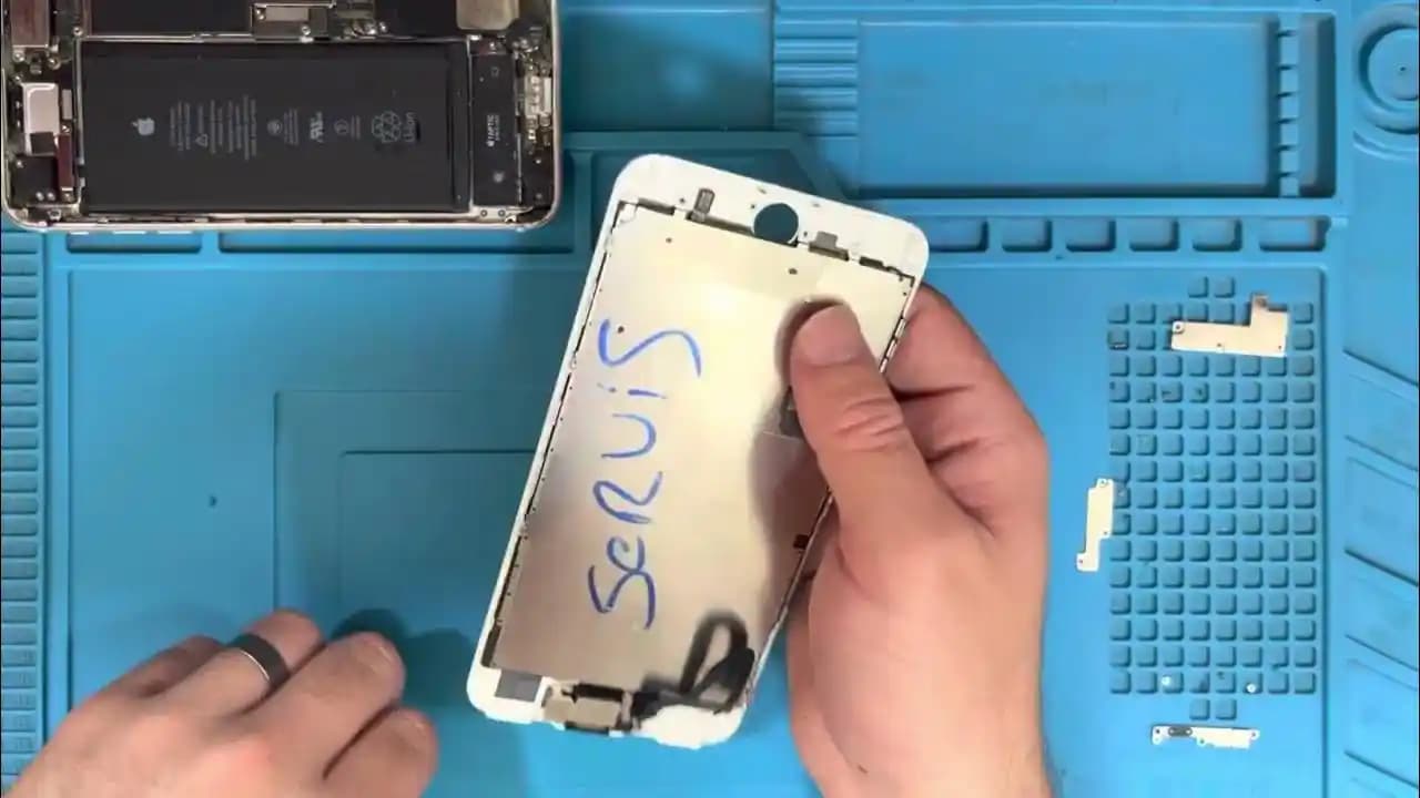 iPhone 7 Orta Tuş Değişimi Rehberi: Adım Adım Onarım ve Dikkat Edilmesi Gerekenler