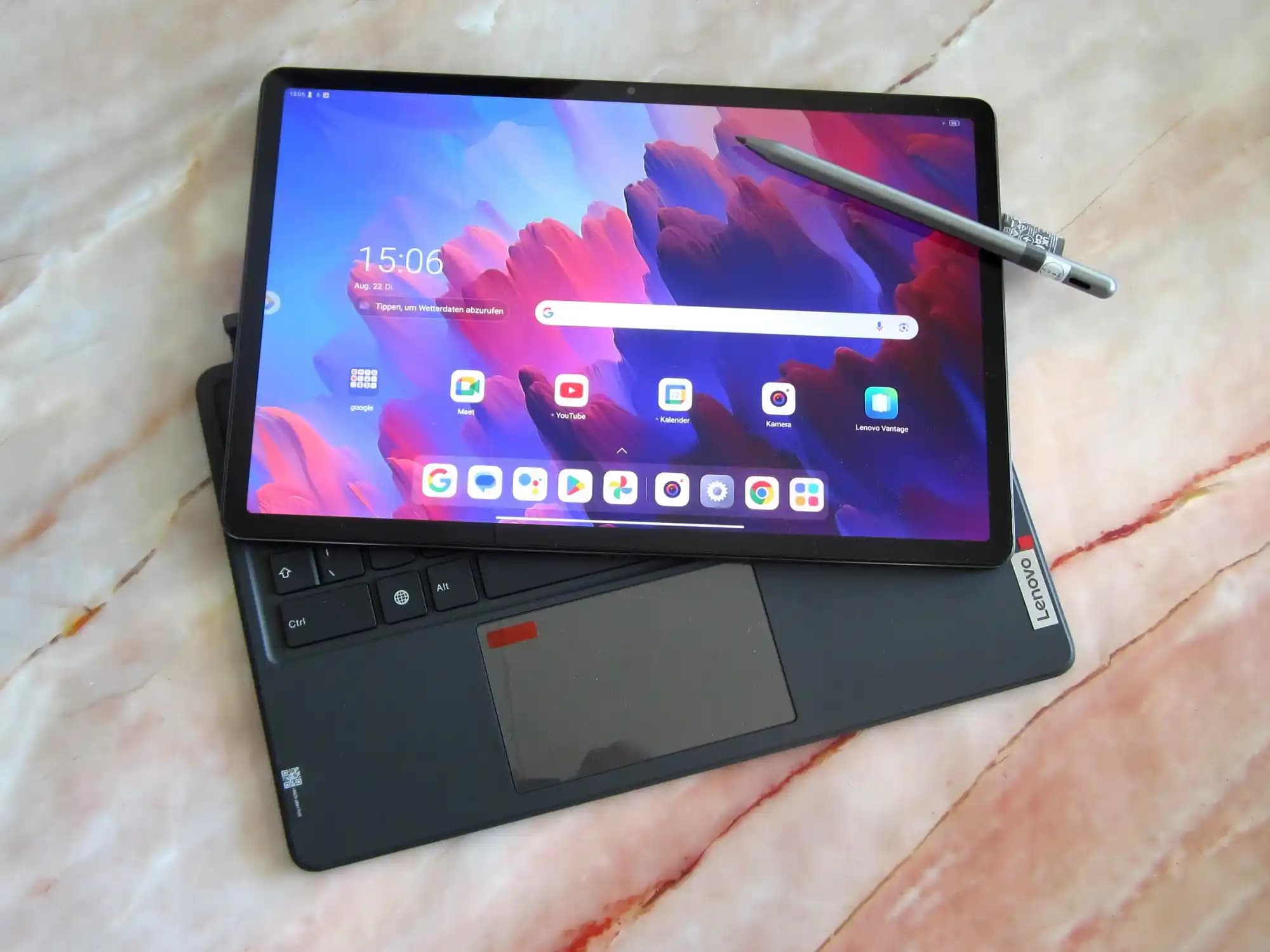 Lenovo P12: Çok Yönlü ve Yüksek Performanslı Profesyonel Tablet Çözümü