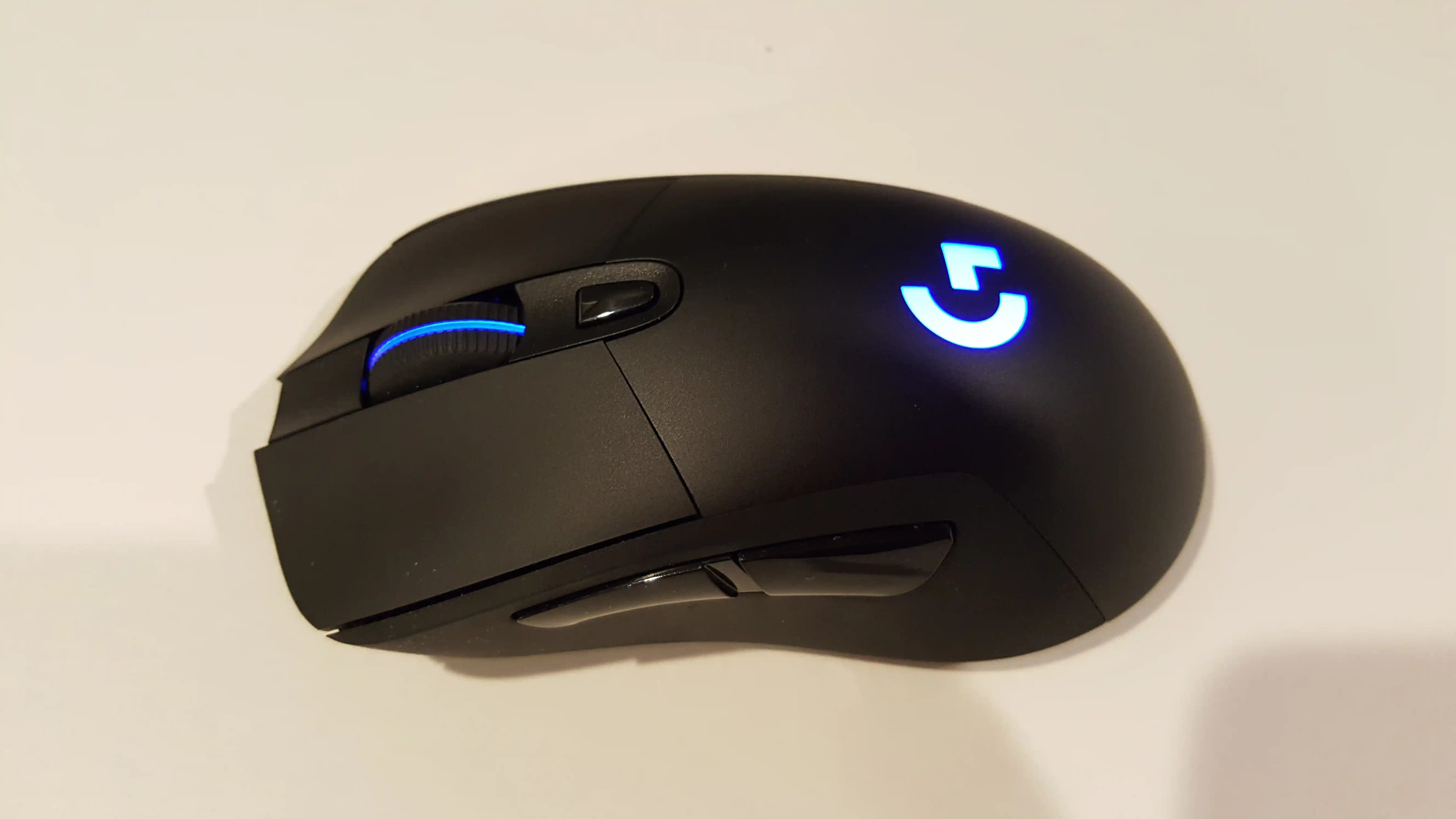 Logitech G703 Kablosuz Oyun ve İş Faresi: Yüksek Performans ve Ergonomi