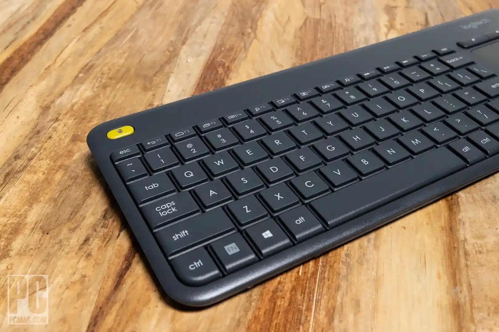 Logitech K400 Plus Kablosuz Klavye ve Fare Kombinasyonu: Konfor ve Çok Yönlülük