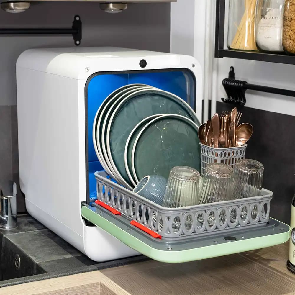 Mini Bulaşık Makinesi Seçerken Dikkat Edilmesi Gerekenler ve En İyi Modeller