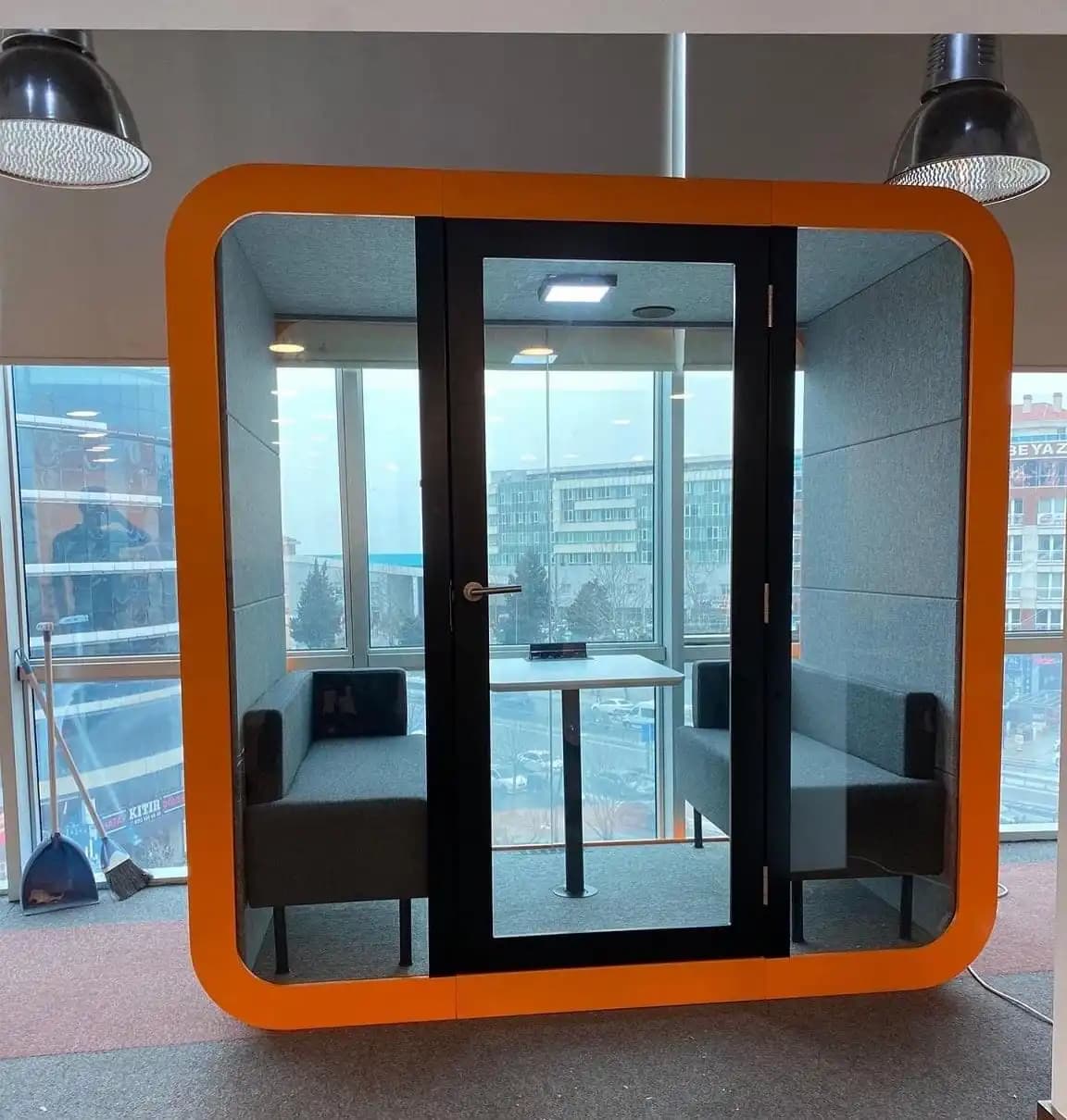 Modern İş Dünyasında Ofis Telefonlarının Rolü ve Entegre Çözümler