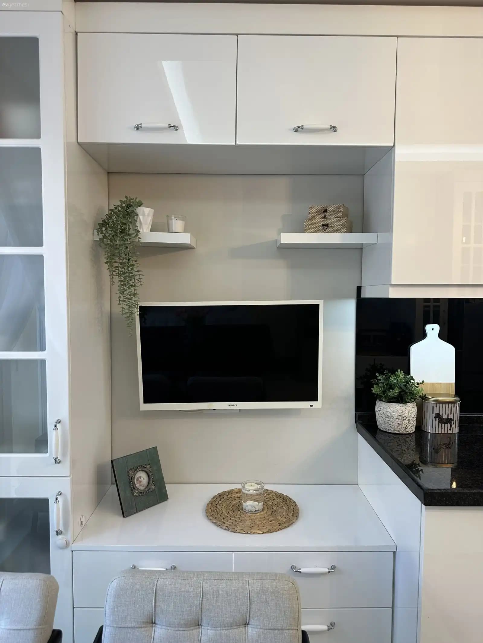 Mutfak Televizyonu Seçimi: İşlevsellik ve Estetiğin Uyumuyla En İyi Modeller