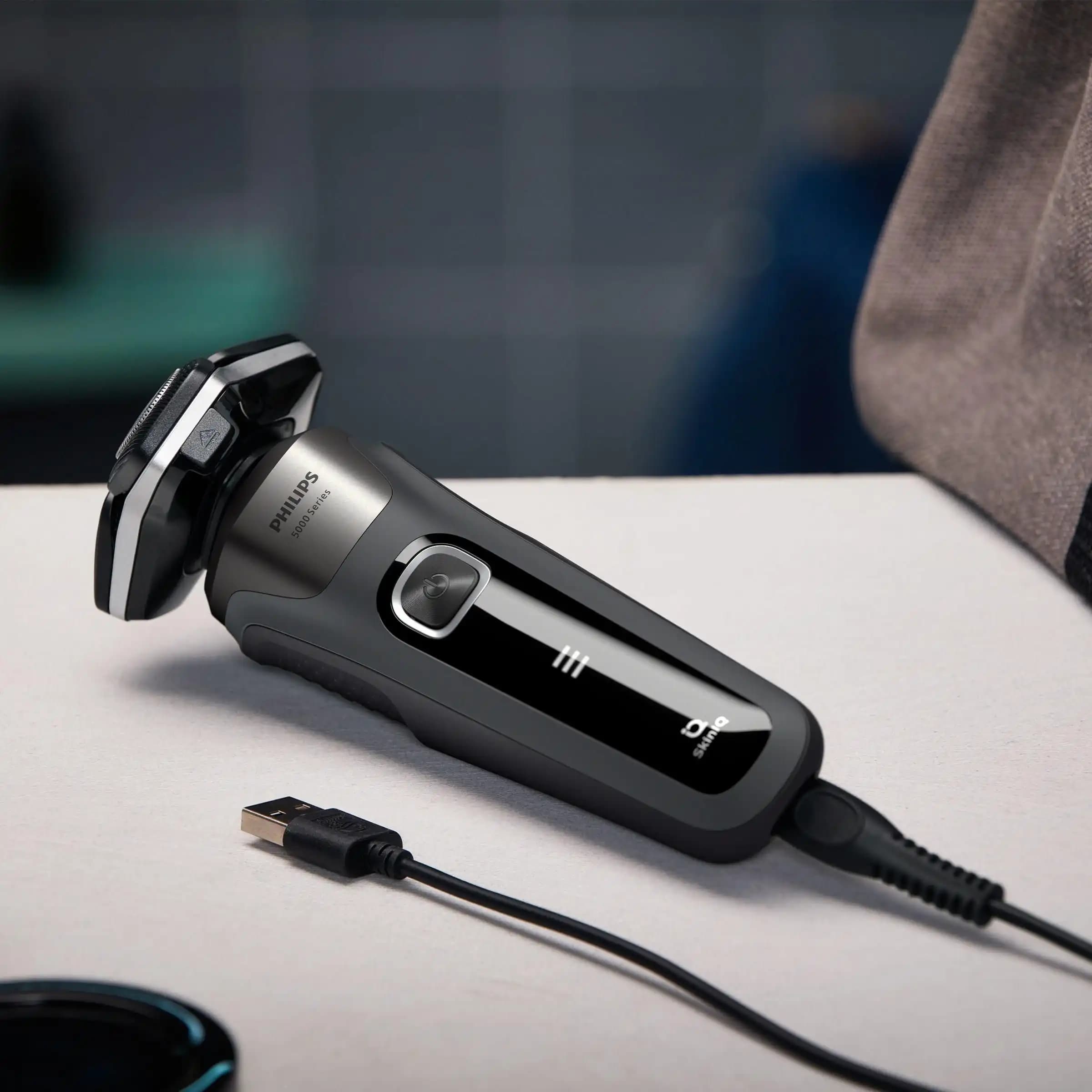 Philips S5887/10 Tıraş Makinesi: Güvenilirlik ve Yenilikçilikle Günlük Bakım