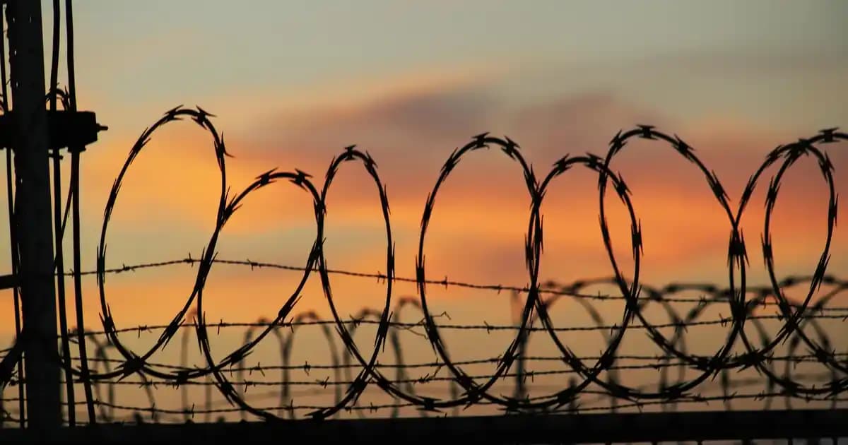 Philips SC1997 IPL Teknolojisiyle Güvenli ve Etkili Evde Tüy Azaltma Cihazı İncelemesi