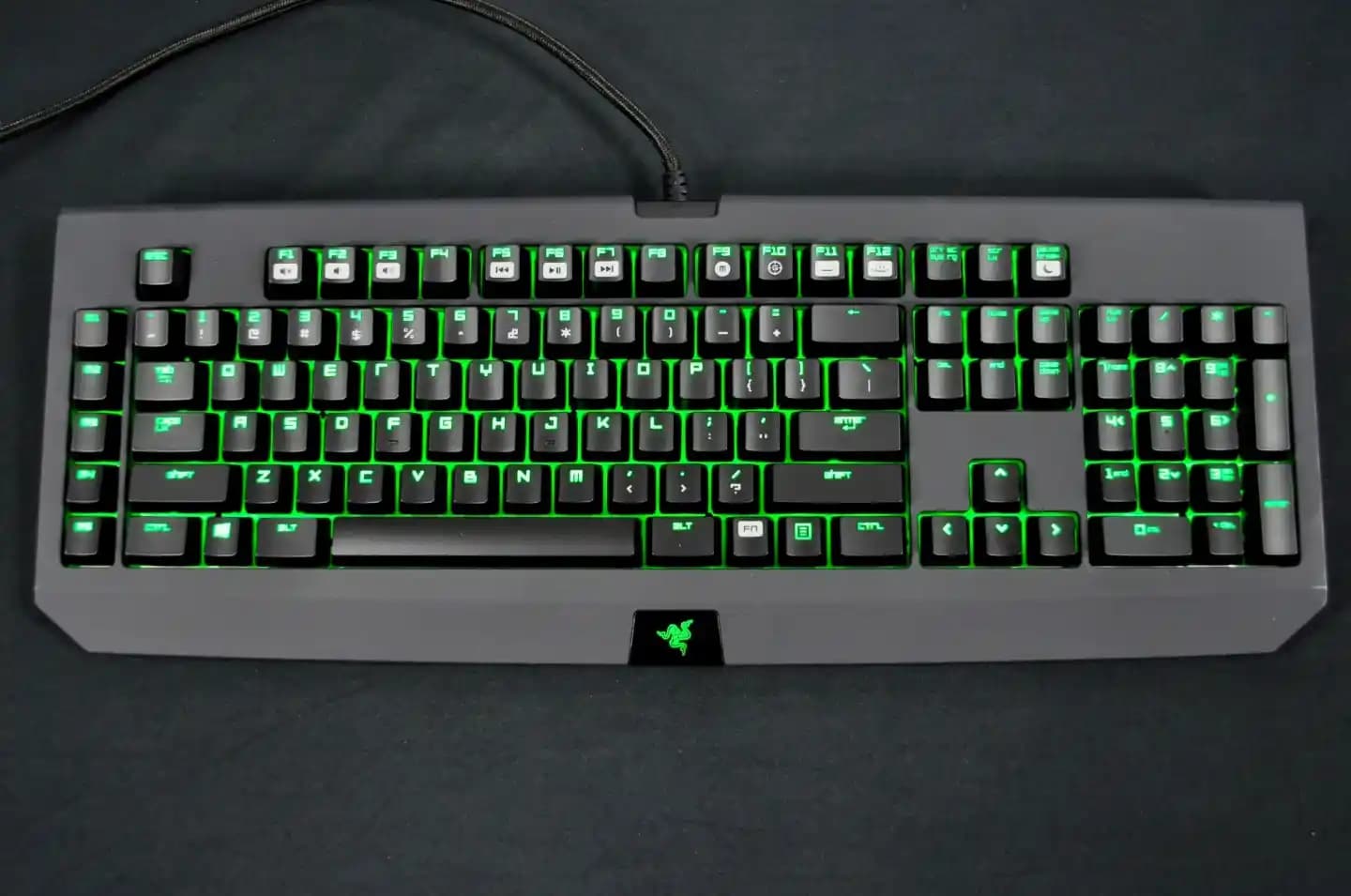 Razer BlackWidow Ultimate: Yüksek Performanslı Mekanik Oyun ve Ofis Klavyesi