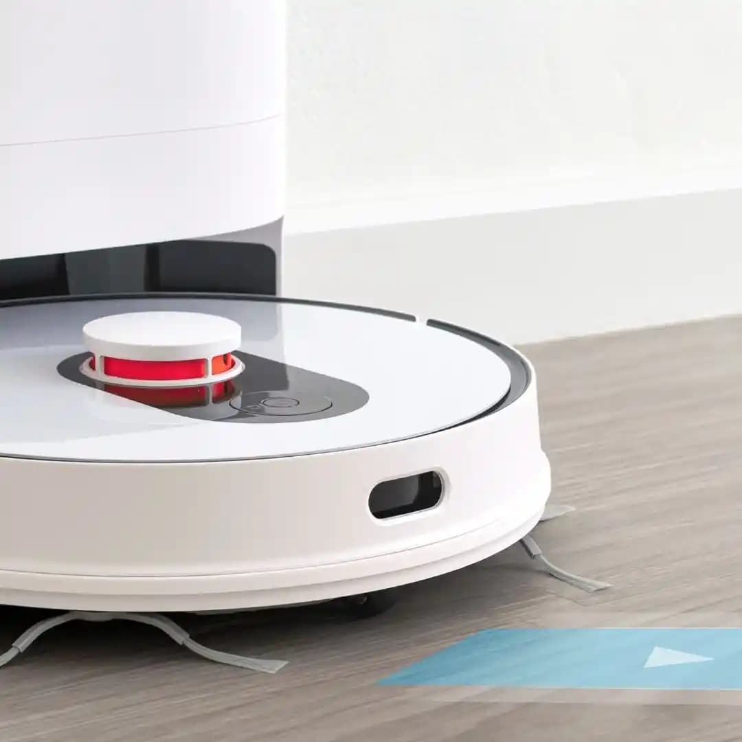 Robot Süpürgelerde Su Haznesinin Önemi ve Temizlikteki Rolü