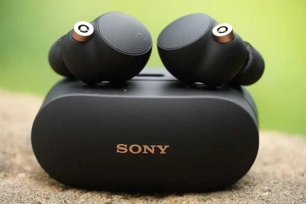 Sony WF-1000XM4 Kablosuz Kulaklık İncelemesi: En İyi Gürültü Engelleme ve Ses Deneyimi