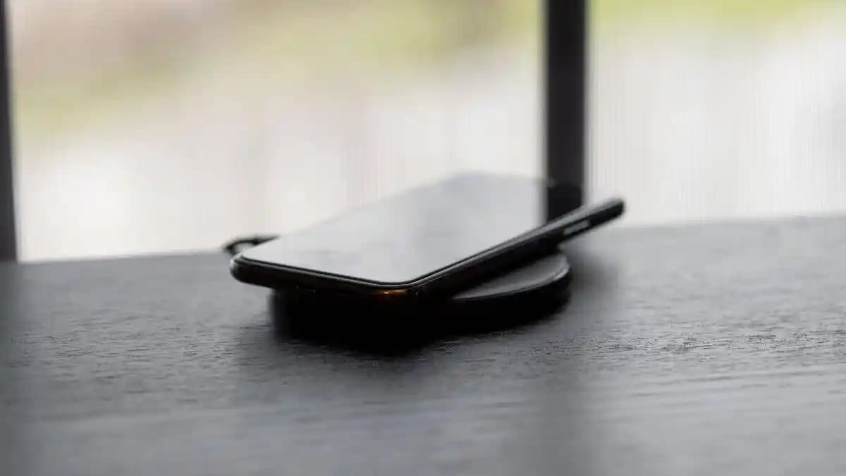 Xiaomi Kablosuz Şarj Özelliğine Sahip Telefonlar ve Teknolojideki Yenilikler