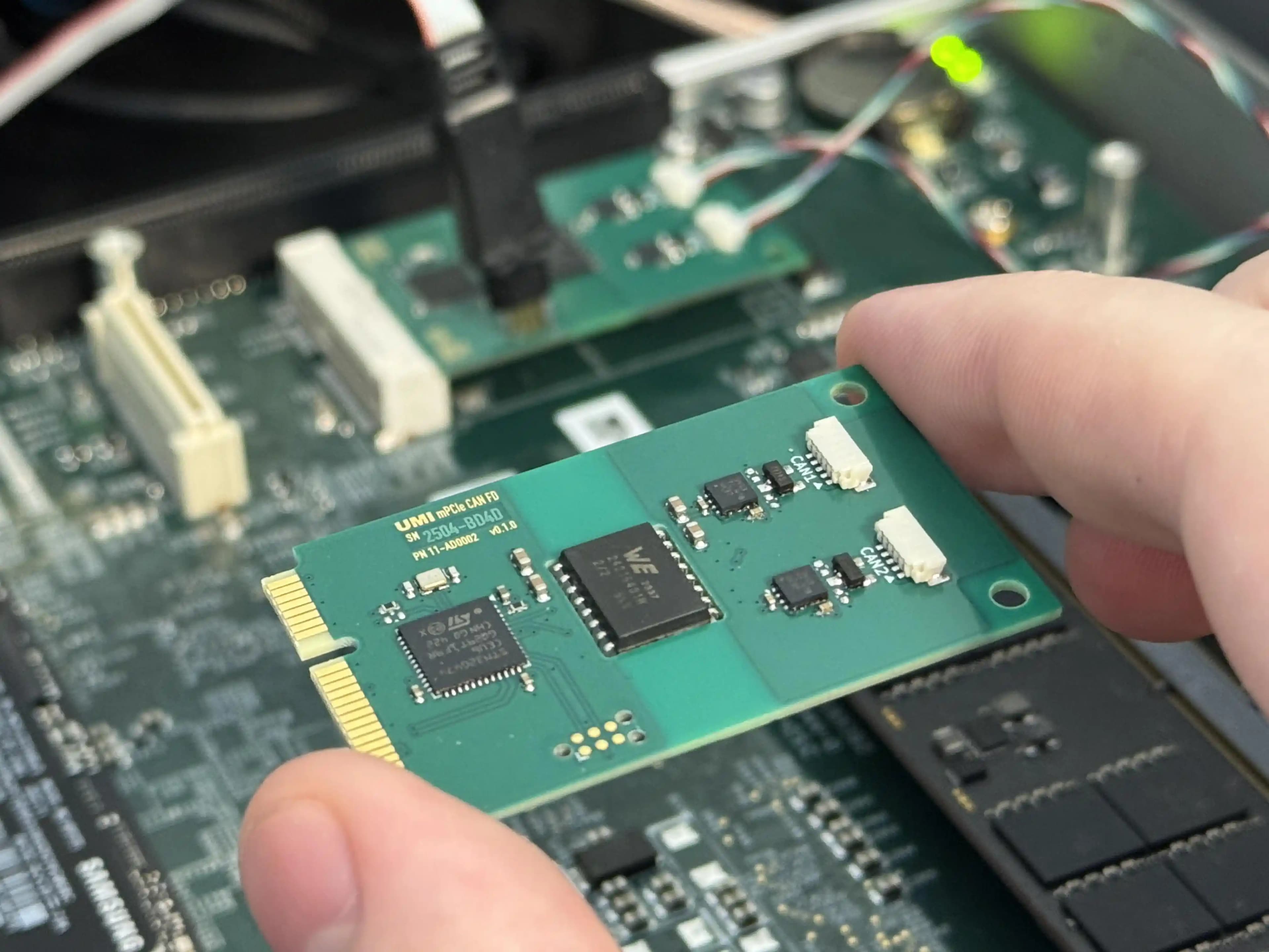 Mini-PCIe Kart Üzerinde İzoleli İki CAN FD Arayüzü Tasarımı ve Endüstriyel Uygulamaları