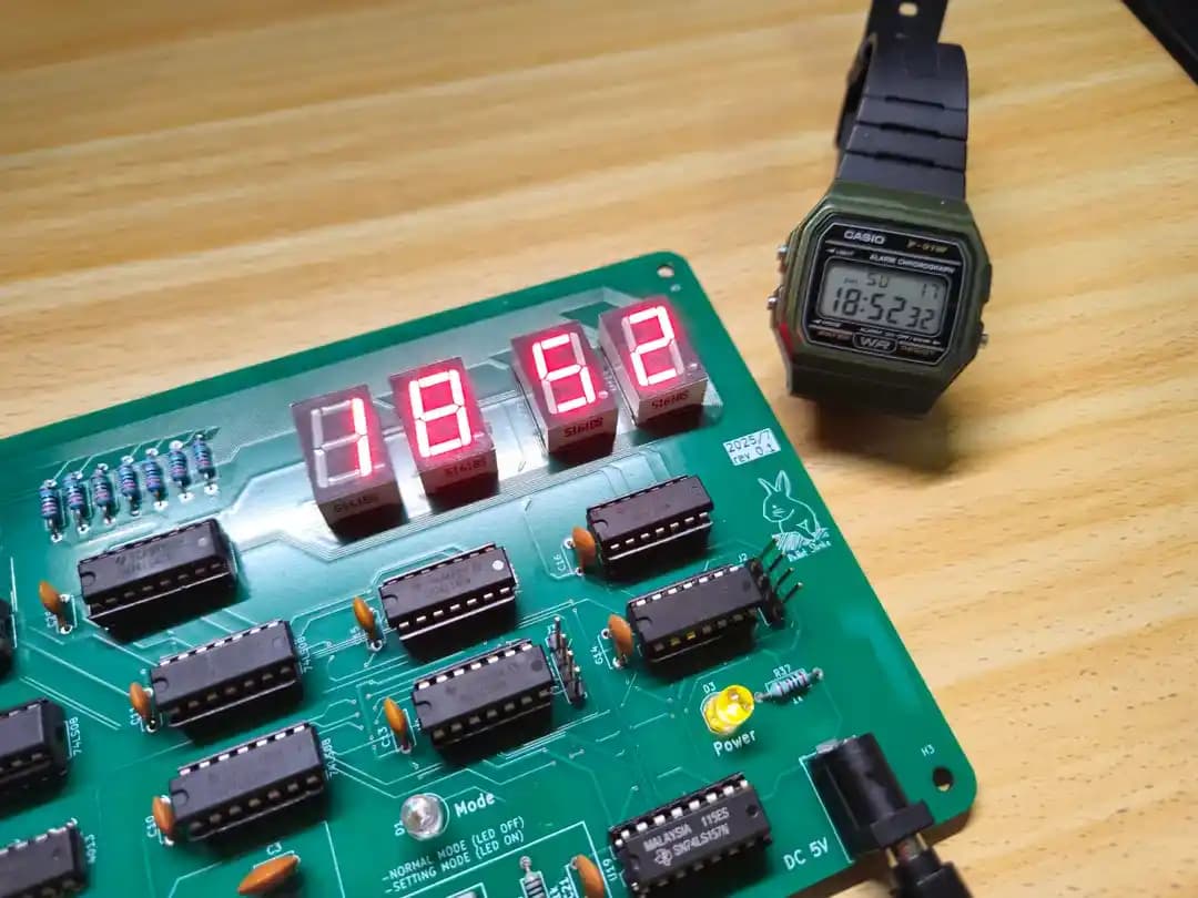 TTL Tabanlı Saat Tasarımı ve PCB Düzeni: Elektronik Devre Tasarımının Temelleri