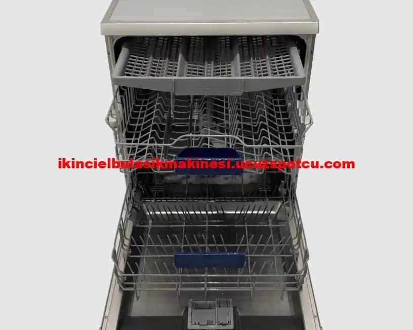 3 Katlı Bulaşık Makinelerinde Uzun Plastik Şişelerin Doğru Yerleştirilme Yöntemleri ve Dikkat Edilmesi Gerekenler