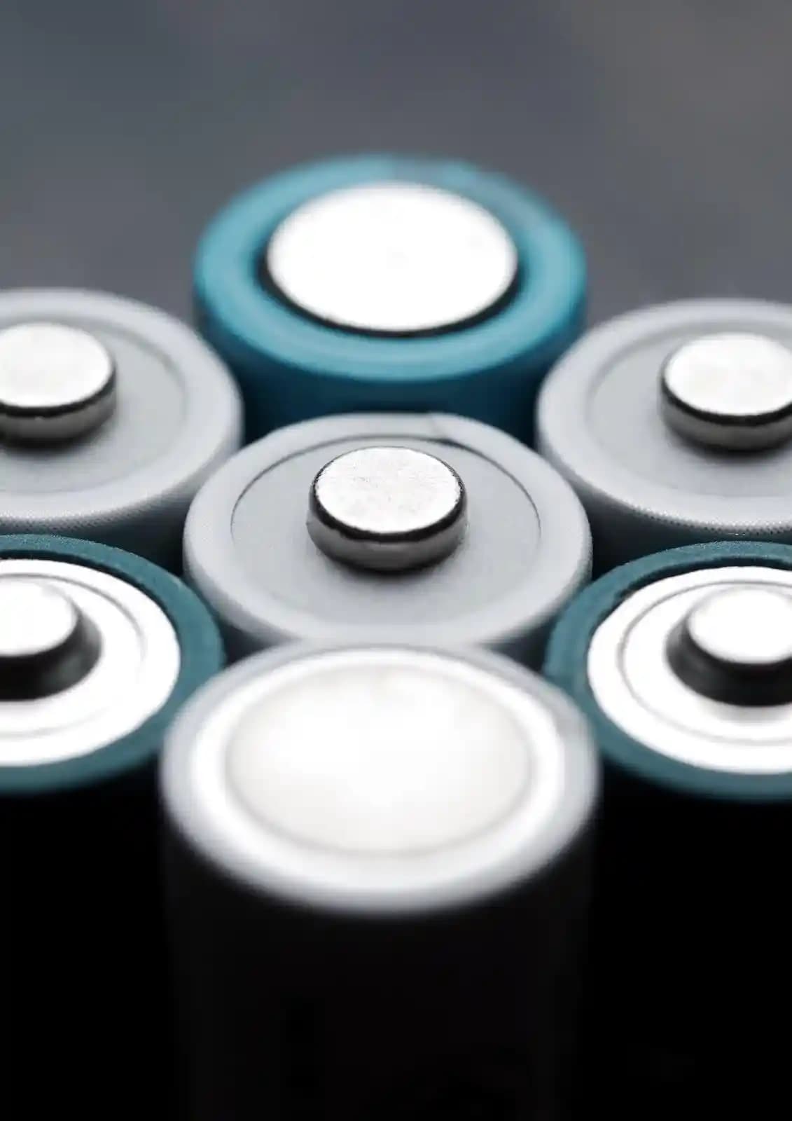 Deneysel Lityum-Metal Bataryalar: 700 Wh/kg Enerji Yoğunluğu ve Soğukta Performans