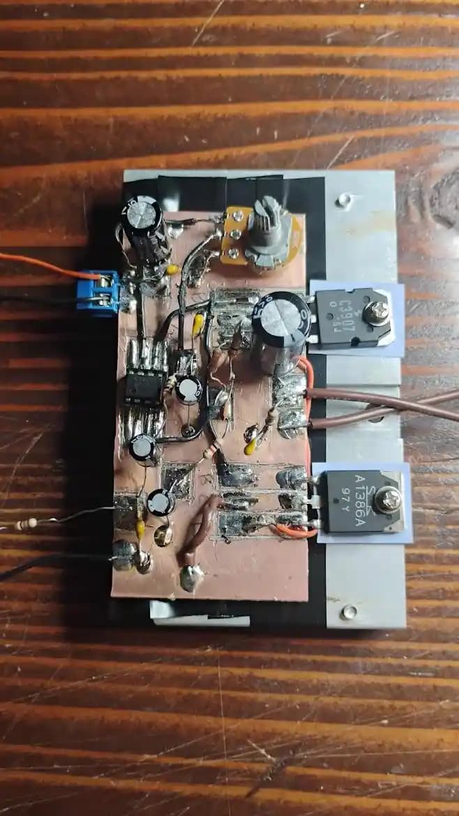 Dremel ile PCB Üzerinde Opamp Tabanlı Ses Güç Amplifikatörü Tasarımı ve Stabilizasyonu