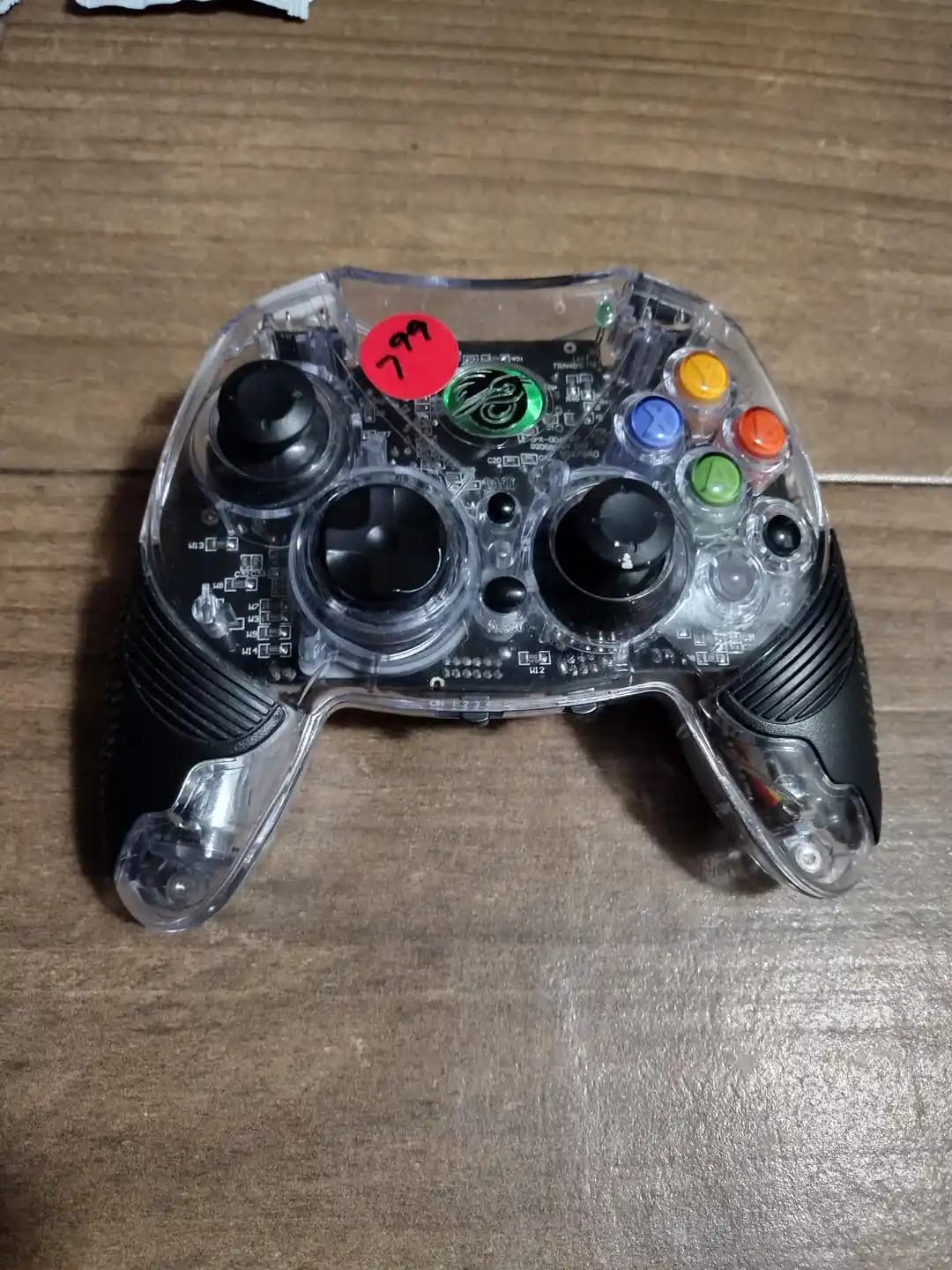 Pelican 0X7-XB Xbox Kontrolcüsü ve Şeffaf Elektronik Kasa Tasarımlarının İncelenmesi