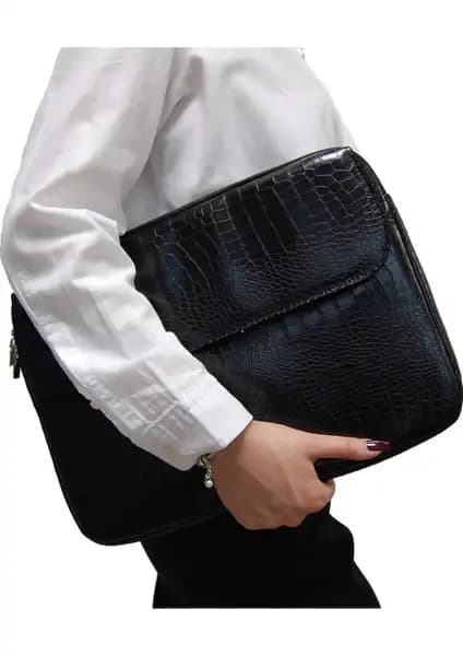 D'Vers Unisex MacBook Kılıfı 13-15.6 İnç Uyumlu Şık ve Dayanıklı Tasarım