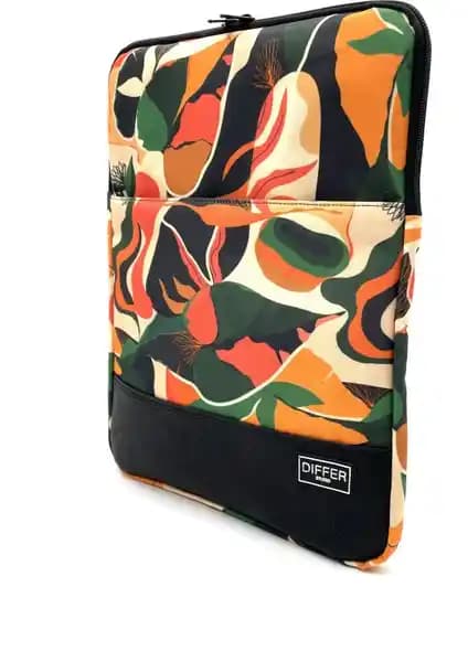 Differ Studio 15.6'' Tropikal Yaprak Desenli Su Geçirmez Laptop Kılıfı Güvenli ve Şık Tasarım
