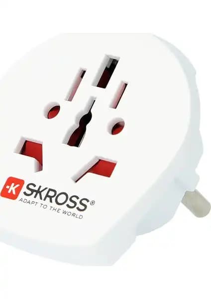 Skross Seyahat Adaptörü Universal: Çok Ülke İçin Güvenilir ve Kompakt Çözüm