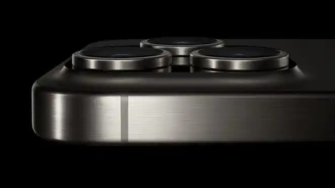 Apple iPhone 15 ve Titanium Malzeme ile Yenilikçi Tasarım ve Teknolojik Üstünlük