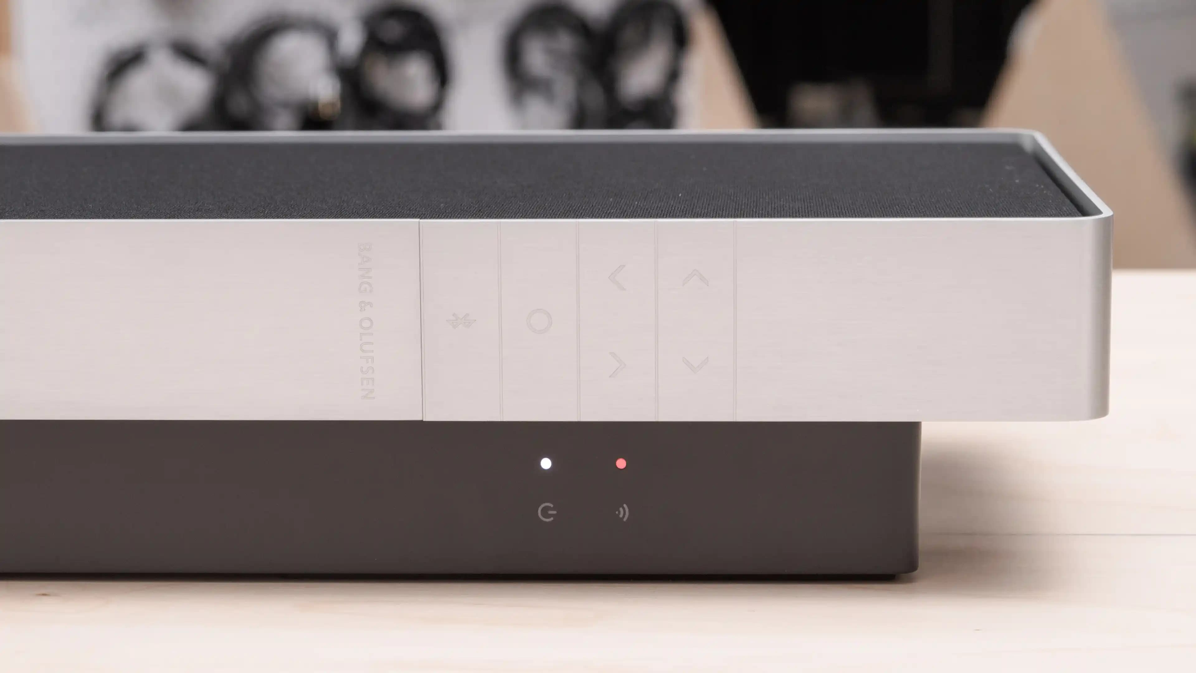 Beosound Stage: Modern Tasarım ve Gelişmiş Ses Teknolojileriyle Ev Eğlencesini Yeniden Tanımlıyor