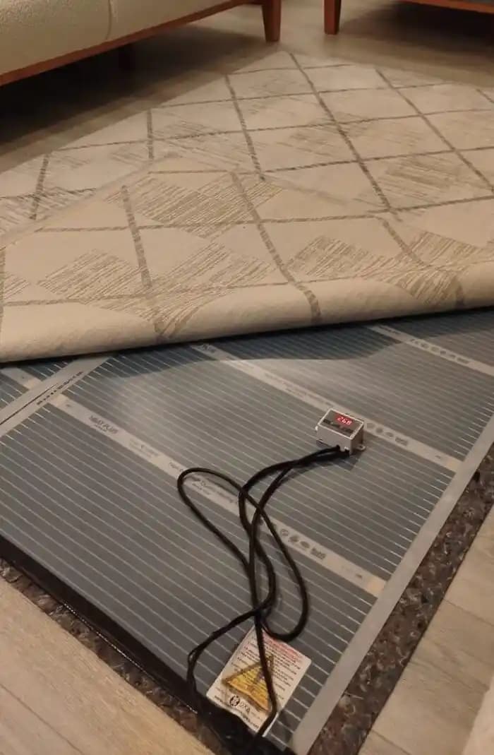 Elektrikli Halı Altı Isıtıcılar: Güvenli ve Enerji Verimli Sıcaklık Artırıcı Çözümler