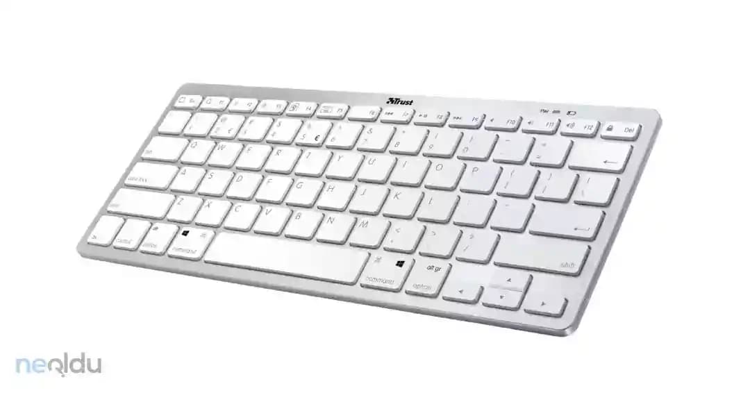 Estetik ve Fonksiyonellik Sunan Kablosuz Klavye Modelleri İncelemesi