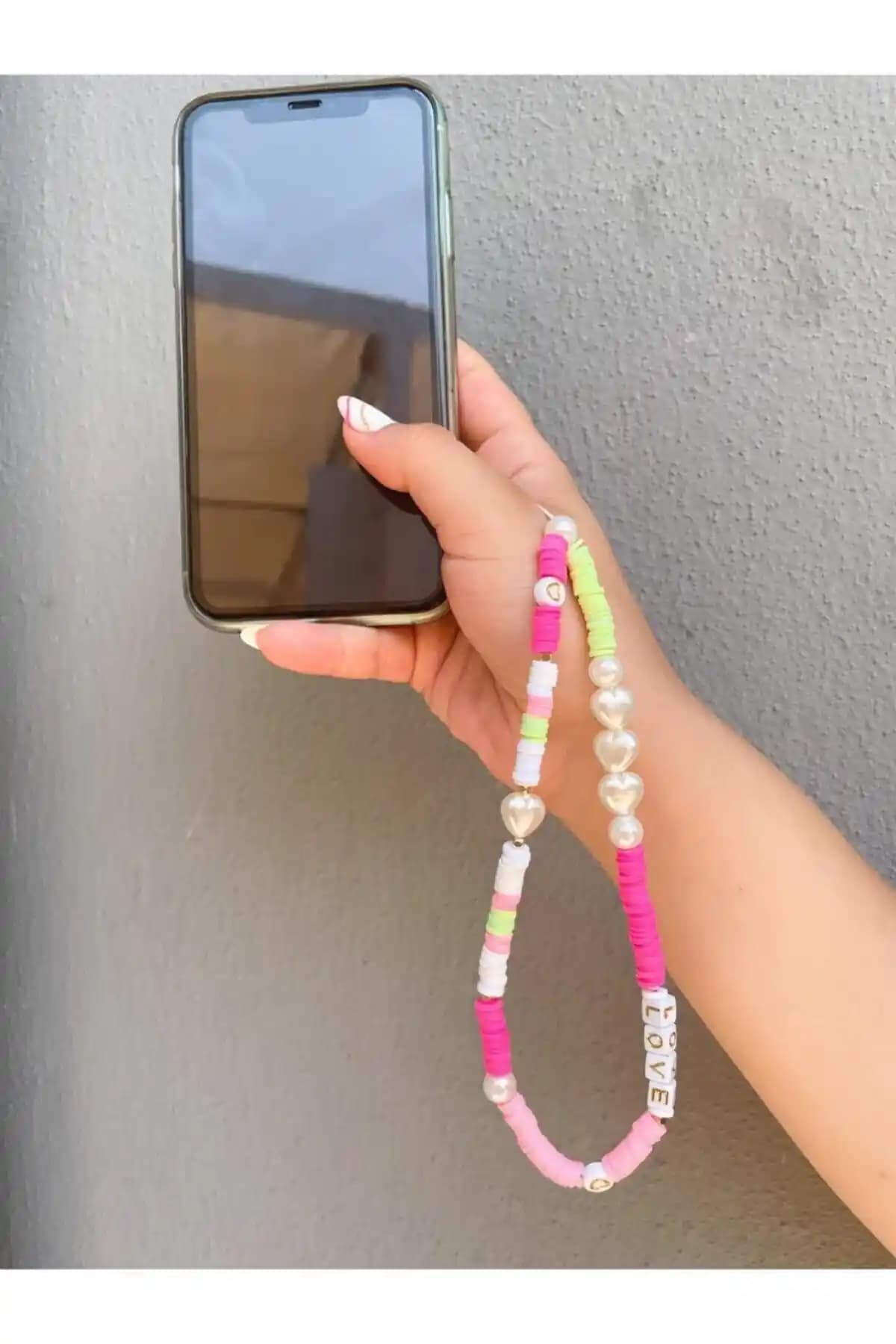 Fimo Telefon Askısı ve iPhone 15 Uyumlu Aksesuarlar: Güvenlik ve Şıklık Bir Arada