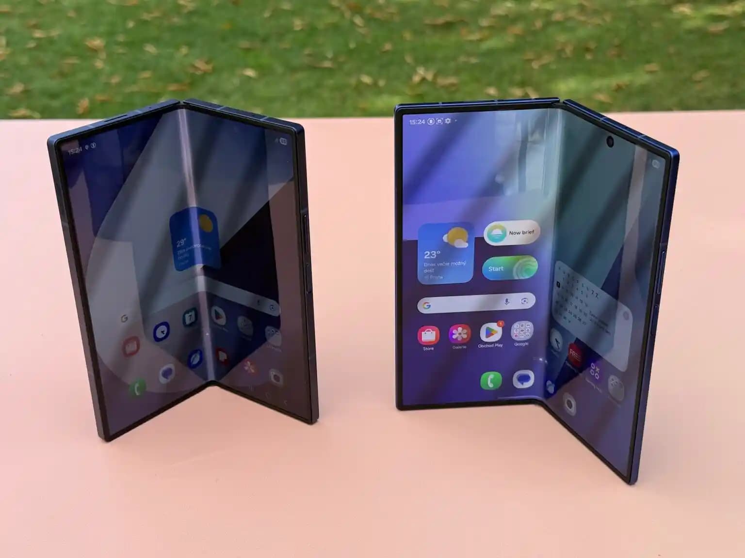 Fold6 ve Fold7 Katlanabilir Akıllı Telefon Modelleri Arasındaki Performans Farkları ve Kullanıcı Tercihleri
