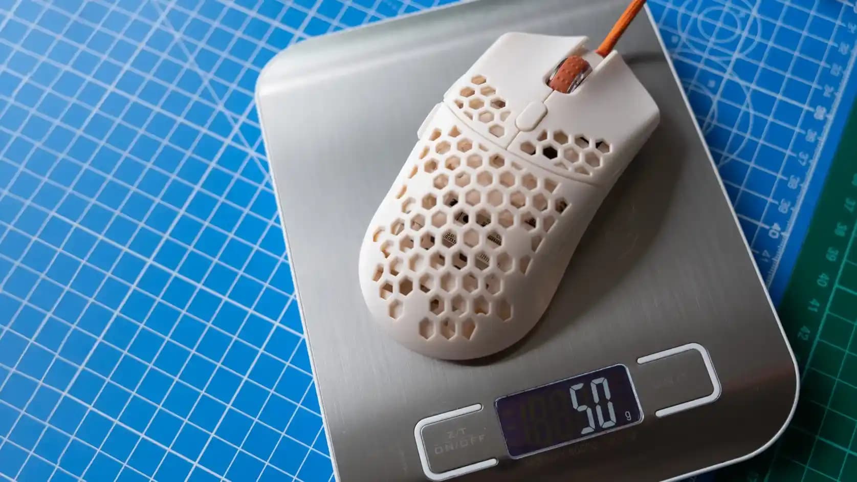 FPS Oyunları İçin En Uygun Hafif Fareler: Özellikler ve Seçim Kriterleri