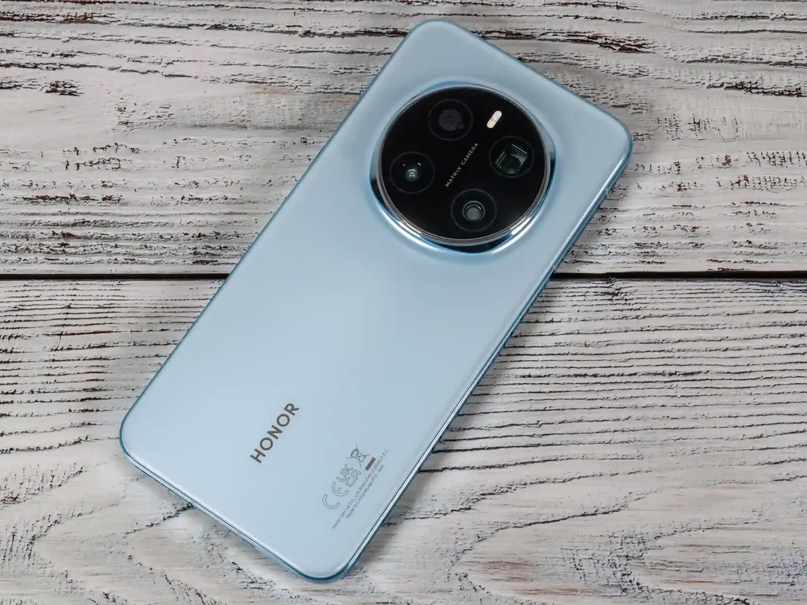 Honor ve Huawei Yüksek Performanslı Akıllı Telefon Karşılaştırması