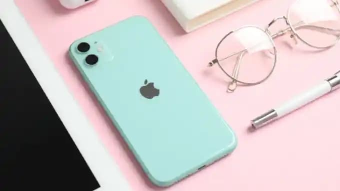 iPhone 11 Su Yeşili Renk Seçenekleri ve Güncel Renk Trendleri Analizi