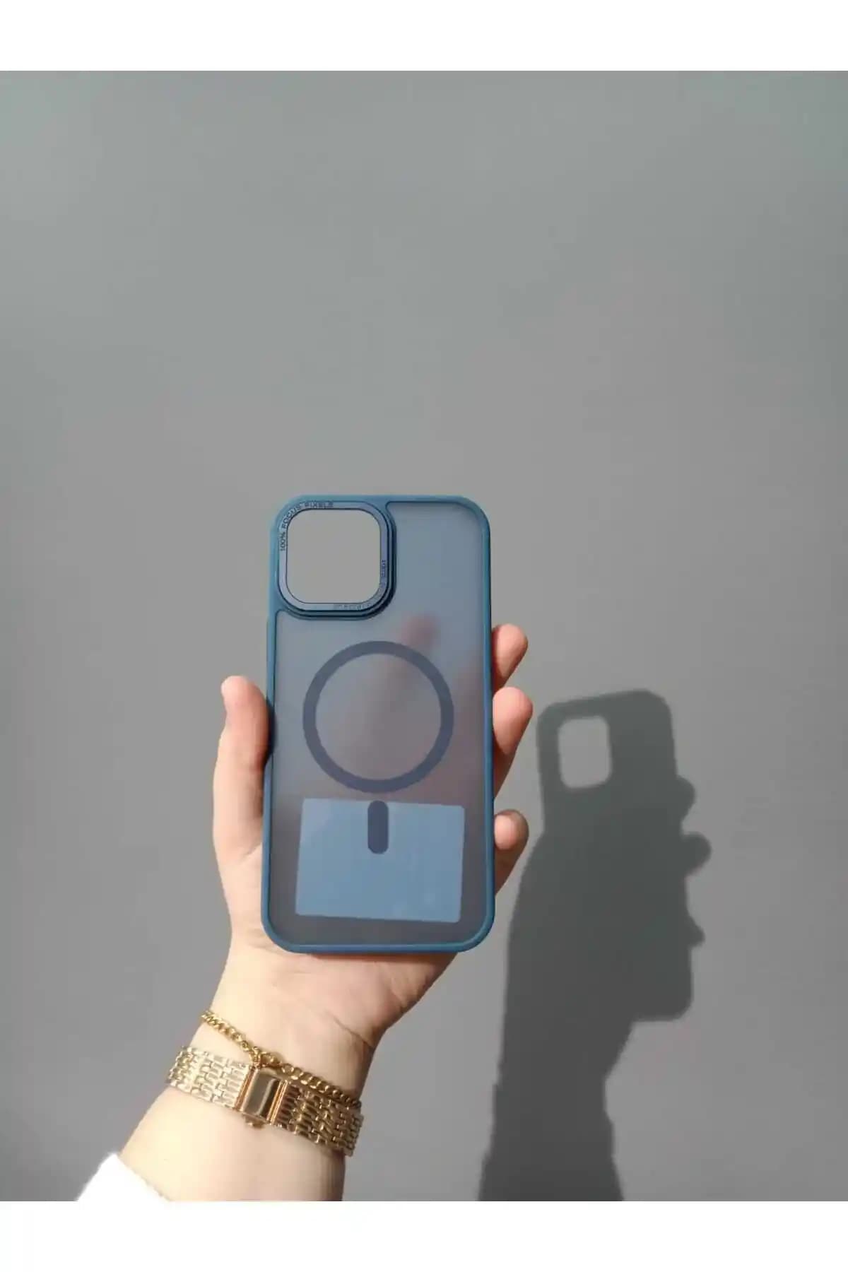 iPhone 13 için Şık ve Koruyucu Kılıf Seçenekleri ve En İyi Modeller