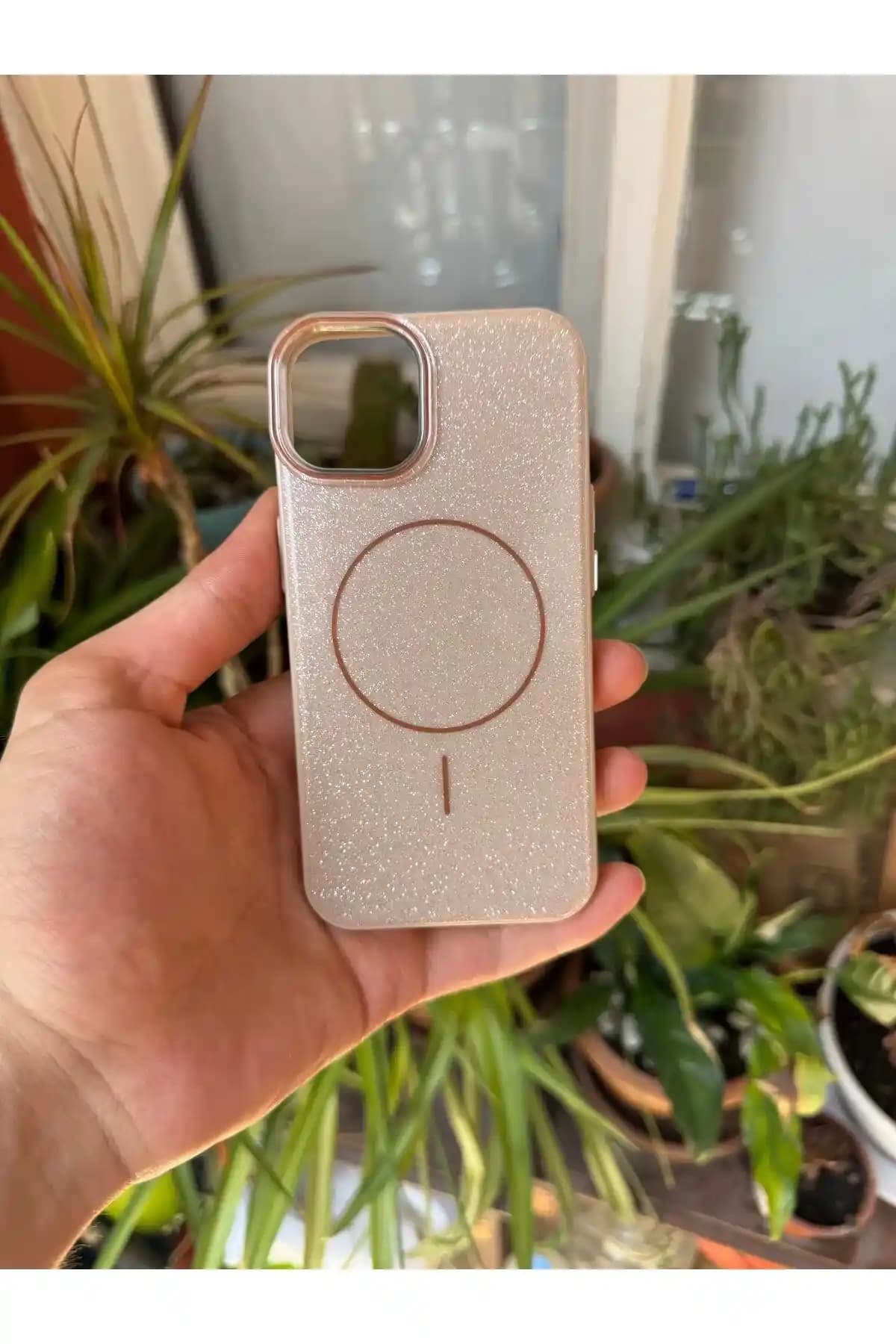 iPhone 13'ün Şık ve Dayanıklı Tasarımıyla Premium Segmentte Öne Çıkması