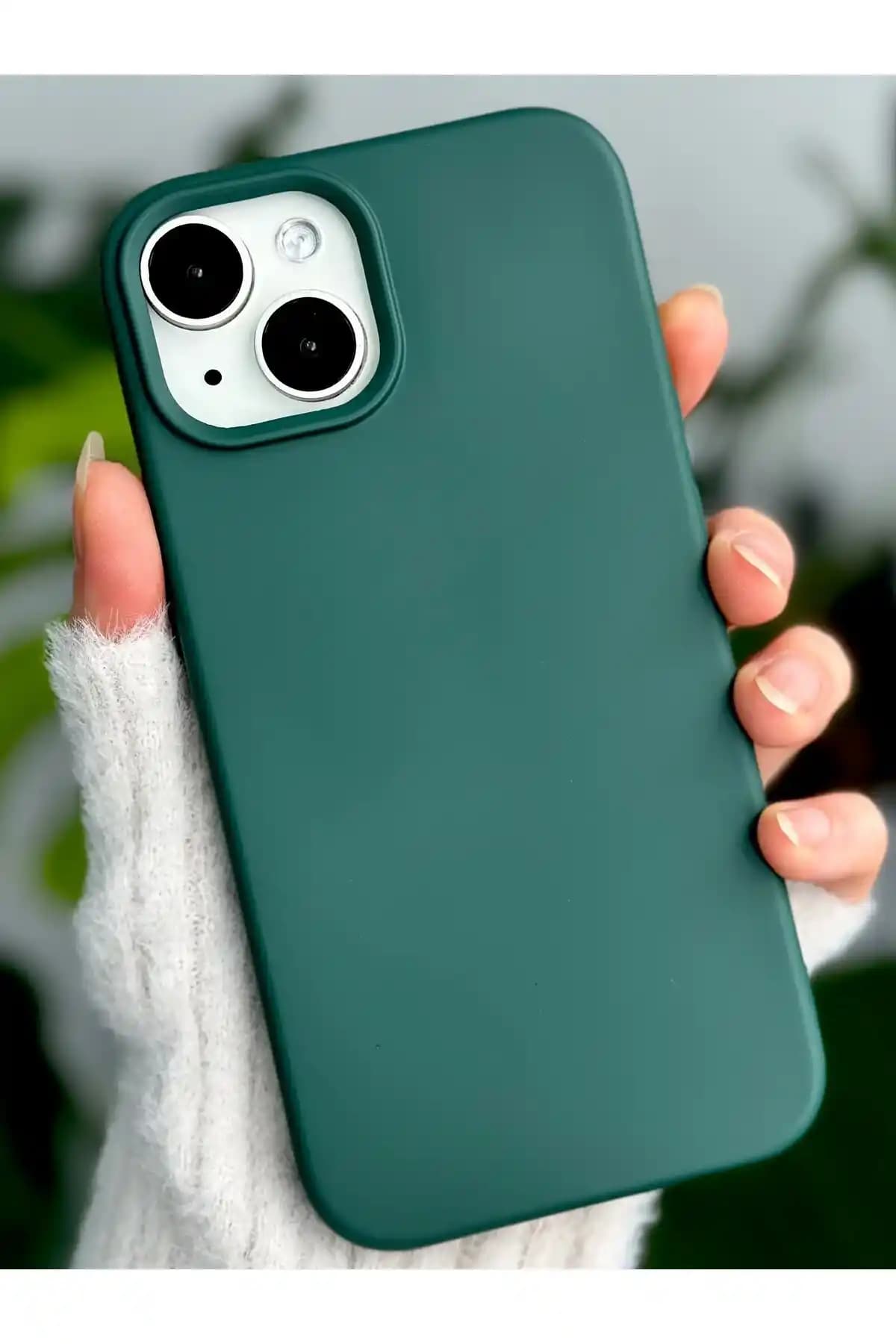 iPhone 13 ve 14 İçin Silikon Aksesuarlar: Koruma ve Estetiğin Modern Çözümleri